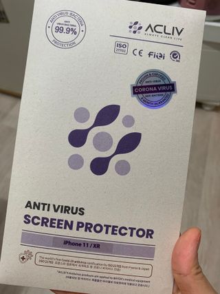 아클리브 Eco 항균 항바이러스 액정 보호필름(iPhone) — 4.5점을 준 리뷰어가 2022년 7월 올린 사용 사진