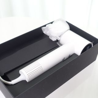 샤오미 로이드미 고속 헤어 드라이기 — 5점을 준 리뷰어가 2023년 7월 올린 사용 사진