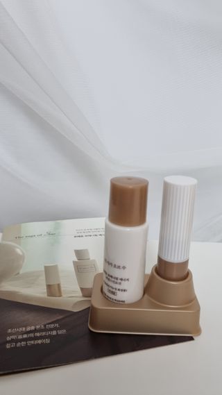 더사가오브수 [사가수] 효혜윤 보태니컬 에너지 에센스인로션 20ml /아이포올 스틱 3g — 5점을 준 리뷰어가 2023년 2월 올린 사용 사진