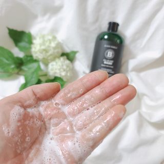 블랙페블 남성청결제 올인원 바디워시 클린 웨이브 — 5점을 준 리뷰어가 2021년 5월 올린 사용 사진