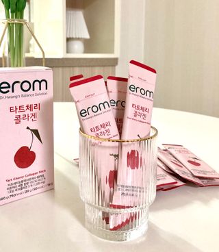 이롬 erom 타트체리 콜라겐 — 5점을 준 리뷰어가 2021년 3월 올린 사용 사진