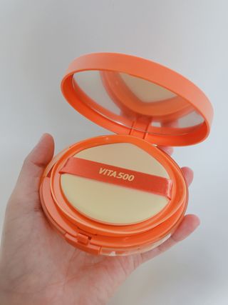 광동생활건강 MF[광동] 비타500✨주름개선·미백·SPF50+🌞퍼펙트쉴드 빅 선쿠션 본품 — 5점을 준 리뷰어가 2024년 5월 올린 사용 사진