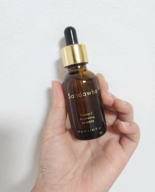 스킨큐어 산다화 비타민c 화이트닝 에센스 30ml — 5점을 준 리뷰어가 2023년 10월 올린 사용 사진