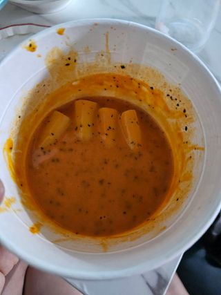 나우  [요리궁리] B타입 ( 매콤, 치즈, 매콤까르보 ) 꽃떡볶이 6개입 세트 — 5점을 준 리뷰어가 2025년 3월 올린 사용 사진