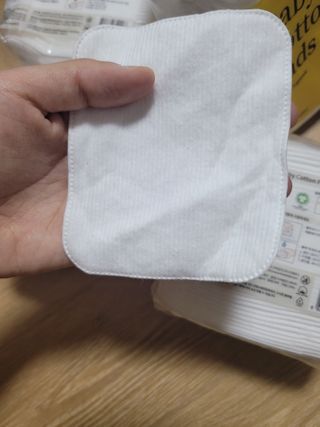 디어엘로디 프리미엄 유기농 베이비 솜티슈 40매 3 + 1 PACK — 4점을 준 리뷰어가 2021년 2월 올린 사용 사진