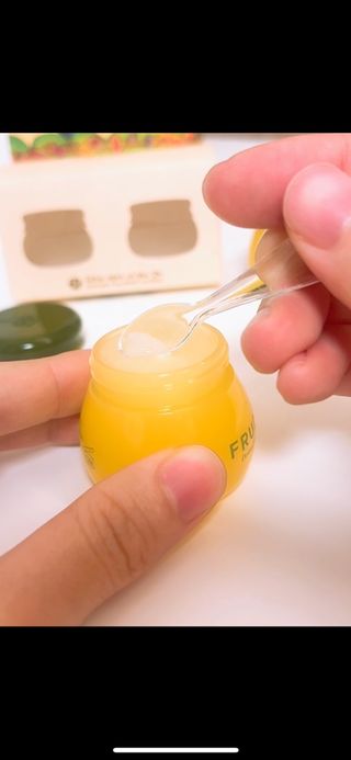 [후르디아] 유아부터 어른까지, 안심 아보카도 립밤 듀오 세트 — 4.5점을 준 리뷰어가 2024년 2월 올린 사용 사진