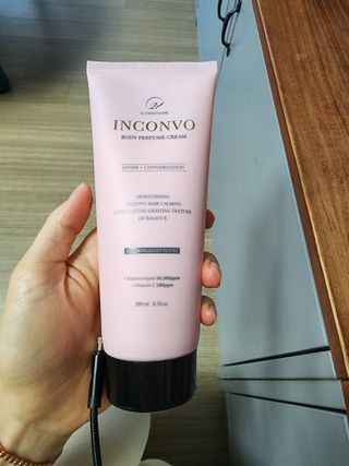 오투에니원 인컨보 바디 퍼퓸 크림 200ml — 5점을 준 리뷰어가 2023년 1월 올린 사용 사진