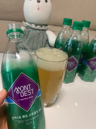 몽베스트 Montbest with Sparkling water Plain 20병 — 5점을 준 리뷰어가 2023년 3월 올린 사용 사진