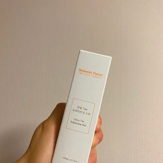 술람미네이처 자연주의 화장품ㅣ잡티/칙칙함/건조함/얼룩덜룩한피부ㅣ식약처 인증 미백 스킨 - 감귤 74 브라이트닝 스킨 — 4.5점을 준 리뷰어가 2022년 6월 올린 사용 사진