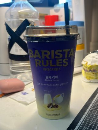 바리스타룰스 돌체 라떼 — 5점을 준 리뷰어가 2023년 4월 올린 사용 사진