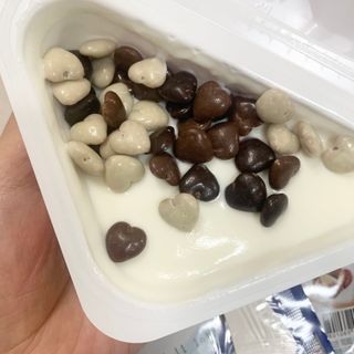 남양유업 또깍 접어 떠먹는 불가리스 2종 — 5점을 준 리뷰어가 2021년 1월 올린 사용 사진