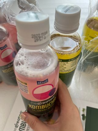 더그레잇티 콤부차 300ml *12개입 (오리지널 6개+베리리치 6개) — 5점을 준 리뷰어가 2022년 7월 올린 사용 사진