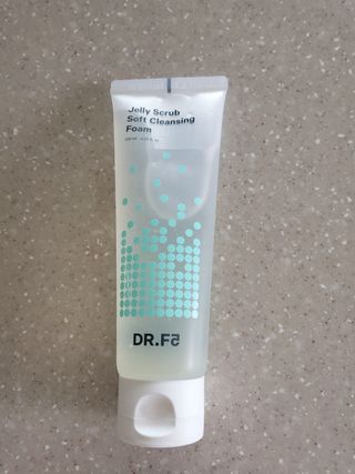 닥터에프파이브 젤리스크럽 소프트 클렌징폼 120ml — 5점을 준 리뷰어가 2022년 5월 올린 사용 사진
