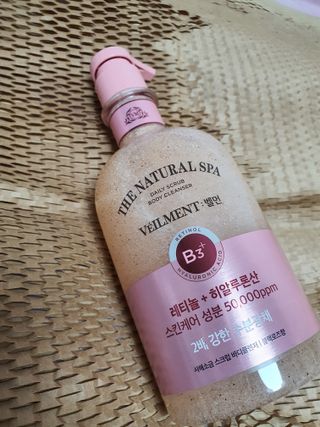 벨먼 내추럴스파 수분광채 스크럽 바디워시 600ml 5종 — 5점을 준 리뷰어가 2022년 5월 올린 사용 사진