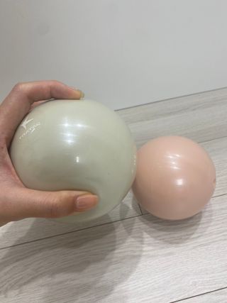 트라택 쿠셔닝 웨이트볼 0.5kg + 1kg SET — 4.5점을 준 리뷰어가 2022년 6월 올린 사용 사진