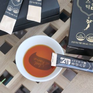헬스업_천명진프리미엄홍삼스틱_10ml x 30포 — 5점을 준 리뷰어가 2021년 1월 올린 사용 사진