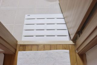 창신리빙 [프랑코 항균 욕실, 변기 발판] 똑똑한 정리 수납 — 5점을 준 리뷰어가 2021년 7월 올린 사용 사진