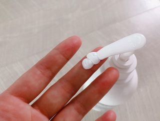 [닥터문] 프리미엄 알로에베라 선크림 500ml — 5점을 준 리뷰어가 2022년 6월 올린 사용 사진