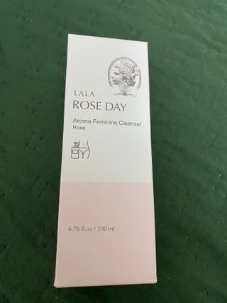 라라로즈데이 시즌2 여성청결제 200ml 아로마 페미민 클렌저, 독일더마인증 — 5점을 준 리뷰어가 2021년 9월 올린 사용 사진
