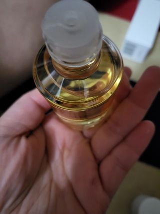 바이오오일 [바이오-오일] 스킨케어 오일 내추럴 60ml — 5점을 준 리뷰어가 2021년 10월 올린 사용 사진