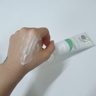 mom e 맘이 내추럴 베이비 케어 크림+바디오일 — 5점을 준 리뷰어가 2021년 1월 올린 사용 사진