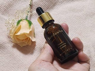 스킨큐어 산다화 비타민c 화이트닝 에센스 30ml — 5점을 준 리뷰어가 2023년 9월 올린 사용 사진