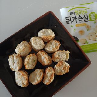 굽네몰 [굽네] 탱글탱글 닭가슴살볼 3종, 닭가슴살 오븐 스테이크 3종 — 5점을 준 리뷰어가 2021년 5월 올린 사용 사진