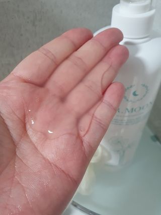 [닥터문] 센텔라 시카케어 화이트머스크 바디워시 1000ml — 5점을 준 리뷰어가 2023년 6월 올린 사용 사진
