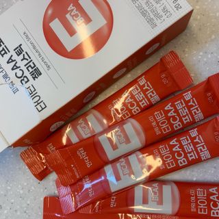 [인디닥터] 타이탄 BCAA 프로틴 젤리스틱 — 3점을 준 리뷰어가 2022년 5월 올린 사용 사진