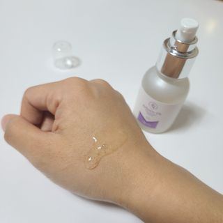 이엔코스 알부틴5프로화이트닝세럼 — 5점을 준 리뷰어가 2021년 2월 올린 사용 사진