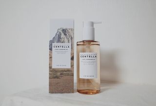 스킨1004 [SKIN1004] 마다가스카르 센텔라 라이트 클렌징 오일 200ml — 5점을 준 리뷰어가 2024년 8월 올린 사용 사진
