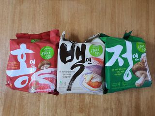 [풀무원] 자연은맛있다 정면, 백면, 홍면  세트 — 5점을 준 리뷰어가 2021년 4월 올린 사용 사진