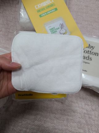 디어엘로디 프리미엄 유기농 베이비 솜티슈 40매 3 + 1 PACK — 5점을 준 리뷰어가 2021년 2월 올린 사용 사진