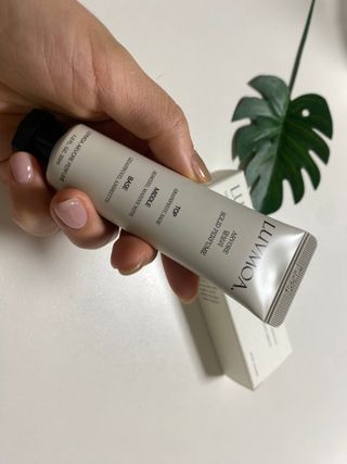 러브모아 향수 고체향수 승무원 고체향수 바르는 향수 니치향수 도손 우드세이지 앤 씨솔트 — 5점을 준 리뷰어가 2023년 1월 올린 사용 사진