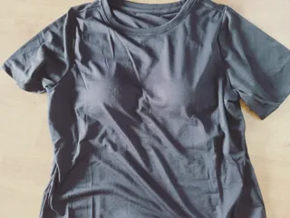 아르보노브라 아르보노 10color 데일리 반팔 노브라티 — 5점을 준 리뷰어가 2022년 5월 올린 사용 사진