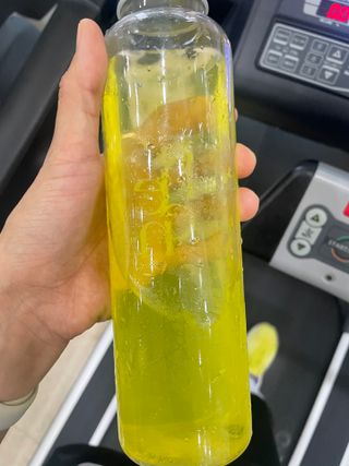 [음료수 대신 가능!]  빠르게 흡수되는 아임오 타먹는 콜라겐 1박스 — 5점을 준 리뷰어가 2023년 4월 올린 사용 사진
