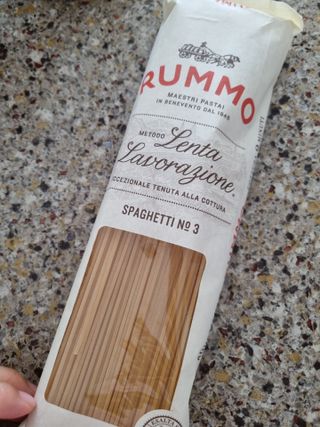 이탈리안 프리미엄 파스타 룸모 Rummo 파스타 2종 + 바질 페스토 + 블랙 트러플 페이스트 — 5점을 준 리뷰어가 2021년 7월 올린 사용 사진