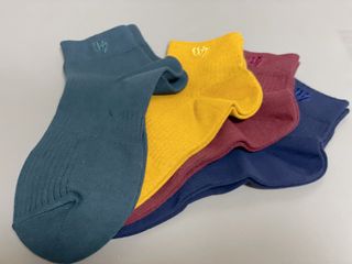 [사이즈가 있는 양말 필로이] 남/여 골지 발목 양말 4족 세트 남【S, M, L, XL】여【S, M, L】_컬러 랜덤 — 4점을 준 리뷰어가 2022년 6월 올린 사용 사진