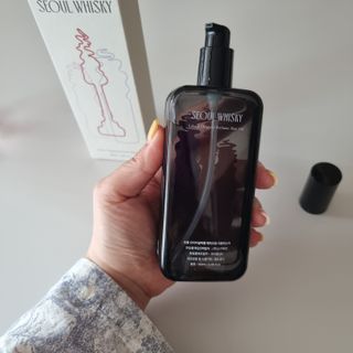라쿰 서울위스키 헤어퍼퓸 (헤어에센스/오일) 100ml — 5점을 준 리뷰어가 2023년 4월 올린 사용 사진