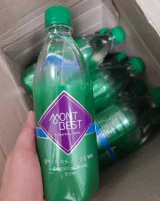 몽베스트 Montbest with Sparkling water Plain 20병 — 5점을 준 리뷰어가 2021년 11월 올린 사용 사진