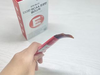 [인디닥터] 타이탄 BCAA 프로틴 젤리스틱 — 3점을 준 리뷰어가 2022년 5월 올린 사용 사진