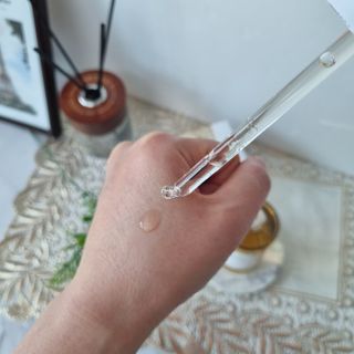 [스킨1004] 마다가스카르 센텔라 앰플 100ml — 4.5점을 준 리뷰어가 2024년 5월 올린 사용 사진