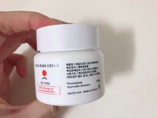 AYU25[아유트웬티파이브]다마스크로즈워터 베이스 천연 수분 촉촉 크림 — 5점을 준 리뷰어가 2021년 2월 올린 사용 사진
