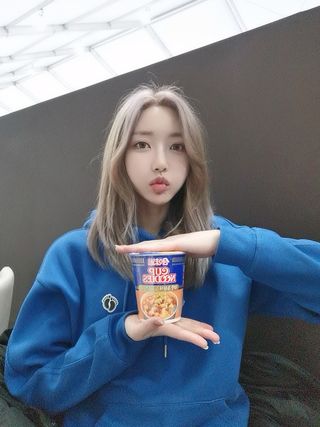 NISSIN 닛신 컵누들  4종 - 씨푸드오리지날, 씨푸드 스파이시, 씨푸드 커리, 씨푸드 XO소스 — 5점을 준 리뷰어가 2021년 10월 올린 사용 사진