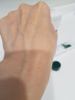 랑벨 랑바이오 블랙 시카 크림 50ml(블랙비 프로폴리스, 시카 4종, 판테놀 10 함유) — 5점을 준 리뷰어가 2022년 5월 올린 사용 사진