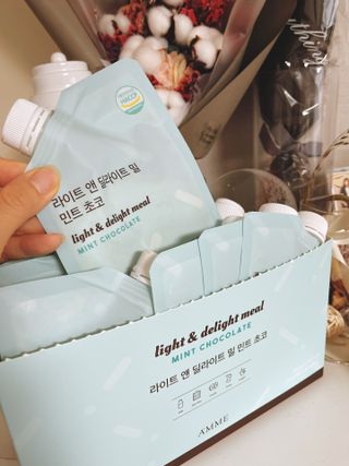 아므_이너뷰티 라이트 앤 딜라이트 밀 민트 초코 — 4점을 준 리뷰어가 2021년 8월 올린 사용 사진