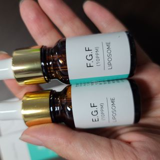 랑팡 EGF+FGF 10ppm 리포좀 앰플 원액 10ml — 5점을 준 리뷰어가 2021년 11월 올린 사용 사진
