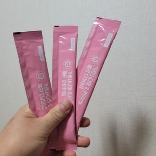 주식회사 얼굴반쪽 [얼굴반쪽 가르시니아 2,800mg] x 14포 1주 젤리 다이어트 보조제 체지방감소 — 5점을 준 리뷰어가 2021년 11월 올린 사용 사진