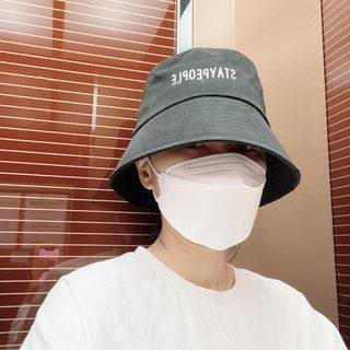 [스테이피플] STAYPEOPLE BUCKET HAT (BLACK) — 5점을 준 리뷰어가 2022년 9월 올린 사용 사진