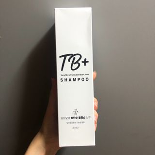 타미모아 토탄수 플러스 탈모증상완화 기능성 샴푸 — 4점을 준 리뷰어가 2021년 6월 올린 사용 사진